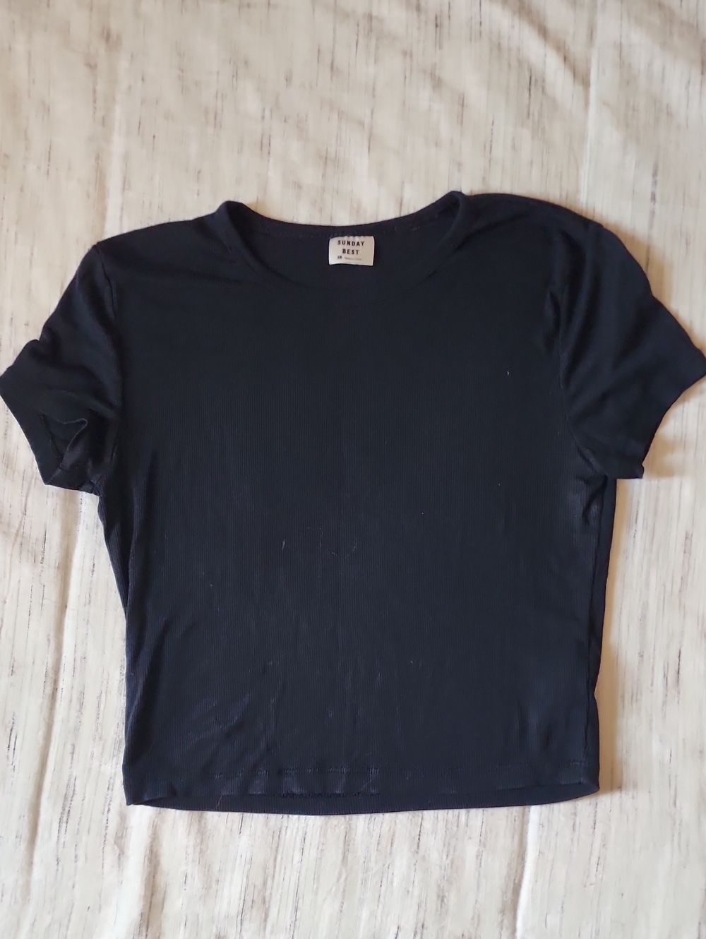 Aritzia Black Ribbed Short Sleeve Crewneck Crop Top Xs